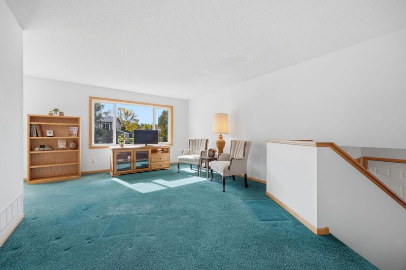 524 Weaver Blvd, Anoka, MN 55303