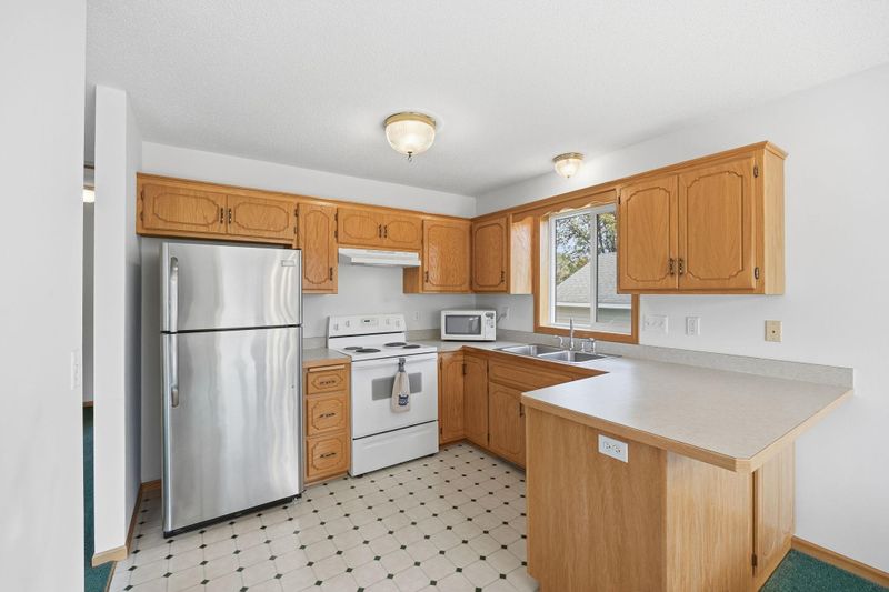 524 Weaver Blvd, Anoka, MN 55303