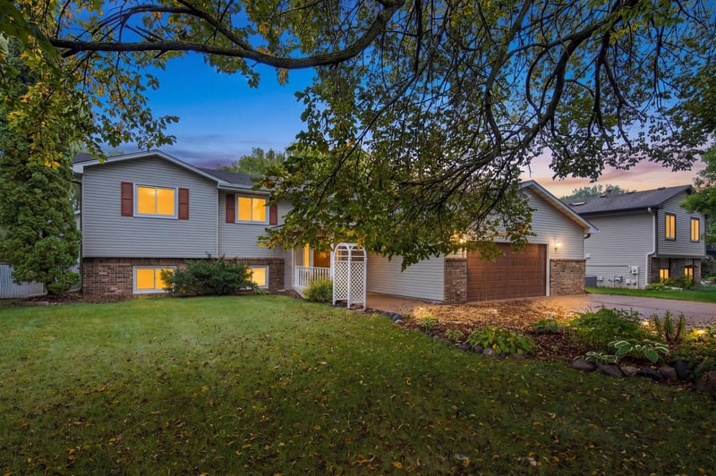 7615 118th Way N, Champlin, MN 55316
