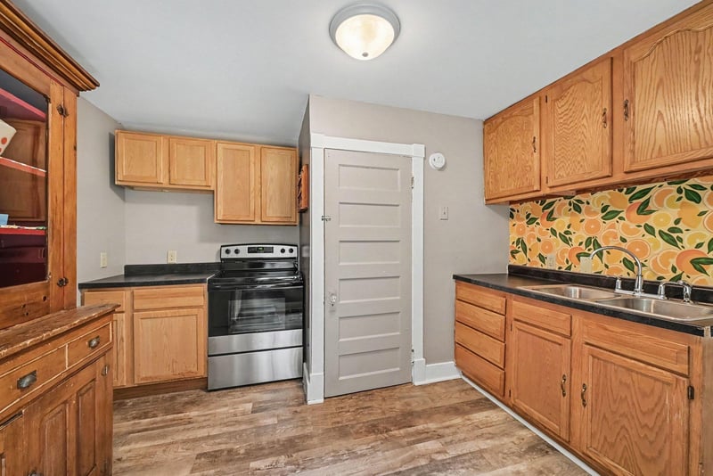 144 3rd Ave S, South Saint Paul, MN 55075