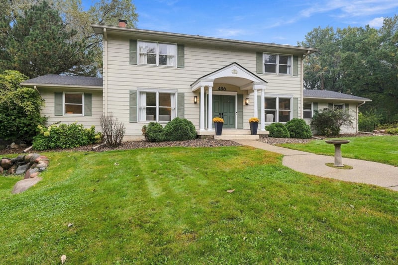 486 Rimrock Dr, Apple Valley, MN 55124