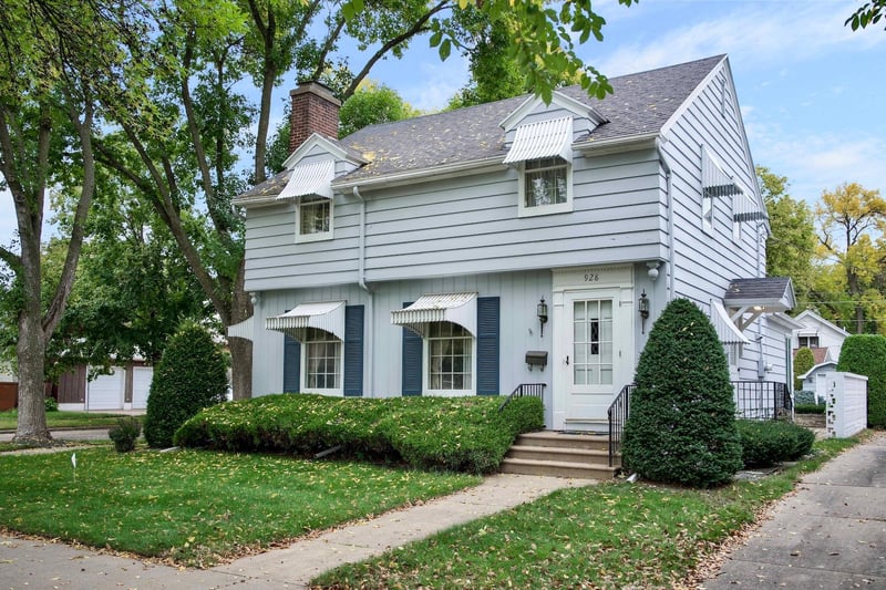 928 W Mark St, Winona, MN 55987