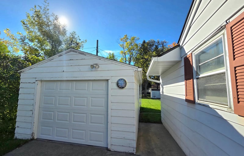 1323 12th Ave N, Moorhead, MN 56560