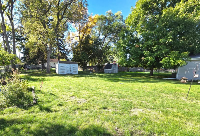 1323 12th Ave N, Moorhead, MN 56560