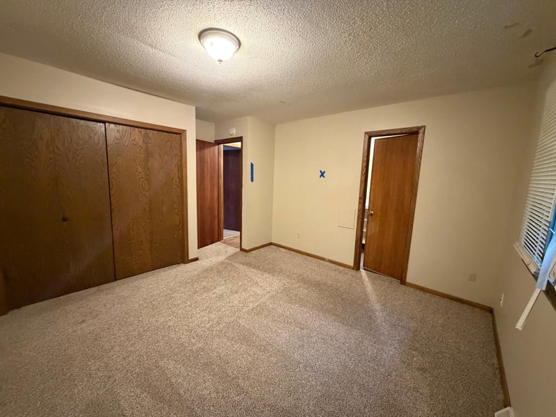 7701 Queen Ave N, Brooklyn Park, MN 55444
