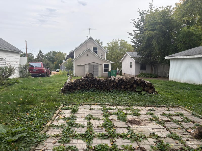922 6th St S, Stillwater, MN 55082