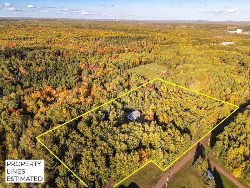 1593 Schmitz Rd, Carlton, MN 55718