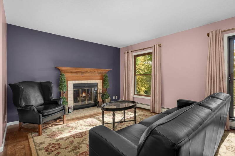3030 Saint Albans Mill Rd #211, Minnetonka, MN 55305