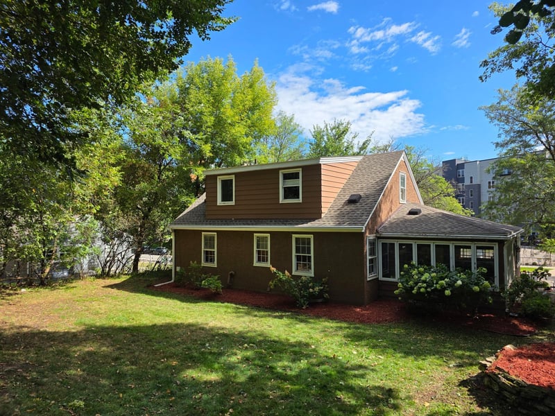 909 Old Lexington Ave, Saint Paul, MN 55116