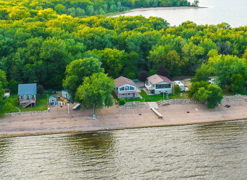 2800 Central Point Rd, Lake City, MN 55041