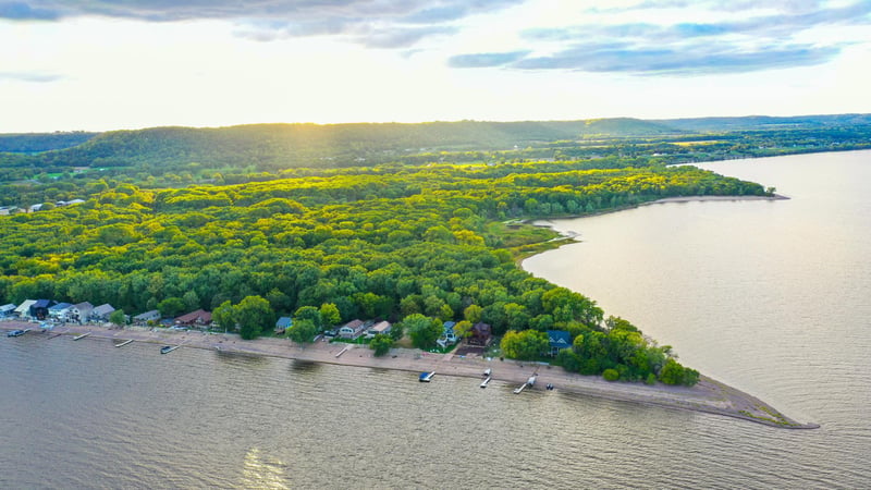 2800 Central Point Rd, Lake City, MN 55041