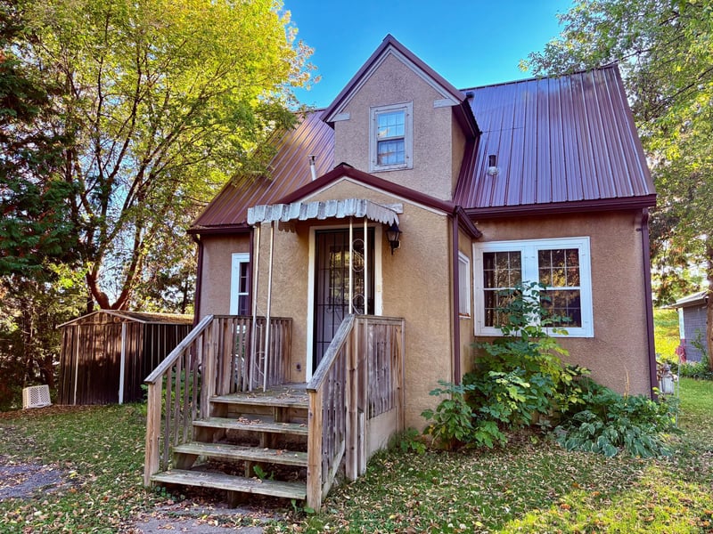 311 Bay Ave SE, Baudette, MN 56623