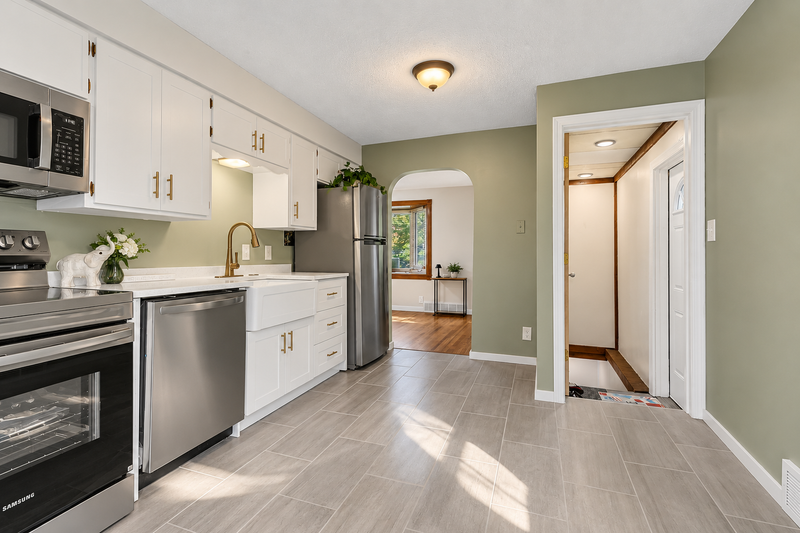 526 Becker Ave SE, Willmar, MN 56201