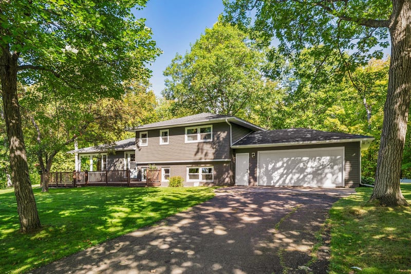 5731 Sunburst Dr, Duluth, MN 55810