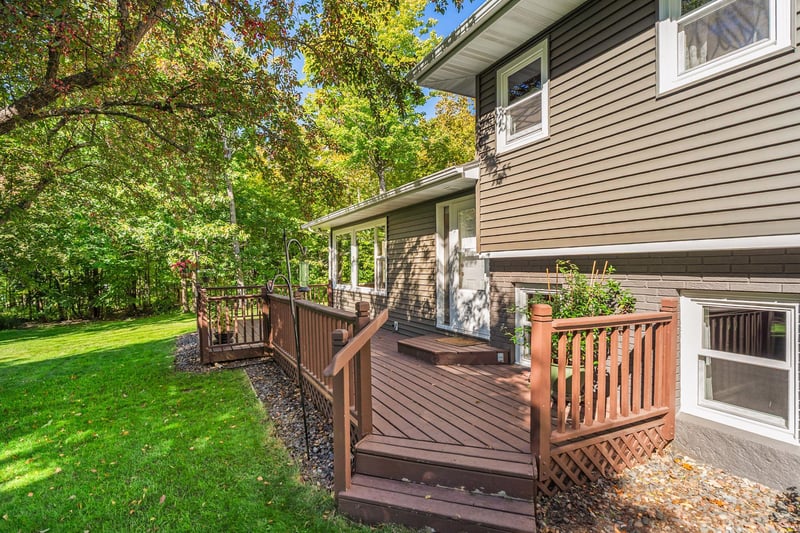 5731 Sunburst Dr, Duluth, MN 55810