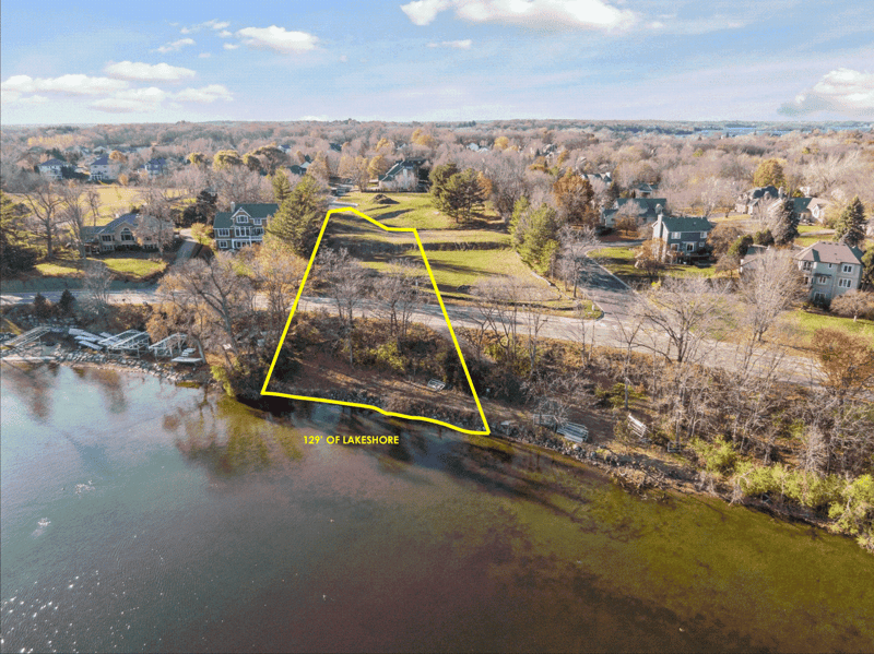 3921x White Oak Ln, Chanhassen, MN 55331