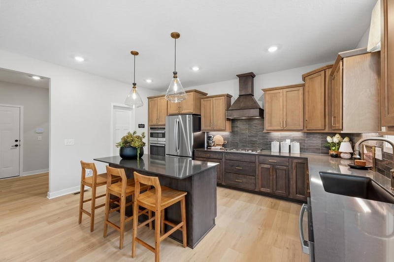 4187 Narrows Canyon Trl, Chaska, MN 55318