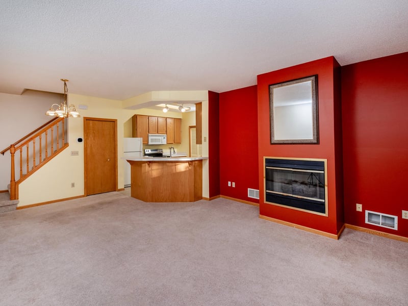 9175 Troon Ct, Woodbury, MN 55125