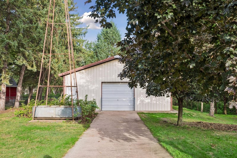 3548 Edgerton St, Vadnais Heights, MN 55127