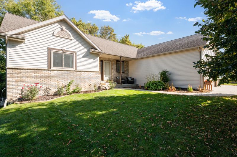 1008 4th Ave NE, Byron, MN 55920