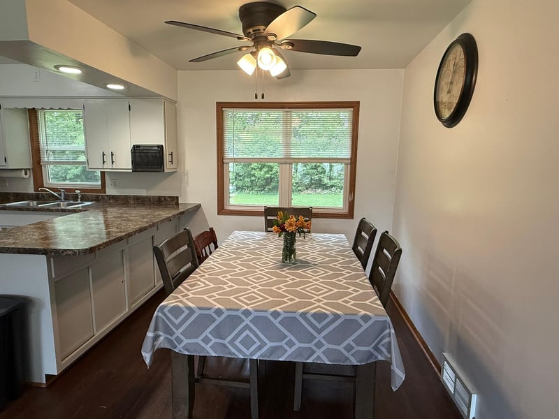 502 Prospect St, Milroy, MN 56263