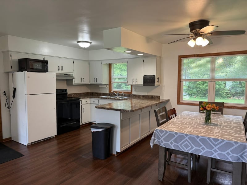 502 Prospect St, Milroy, MN 56263