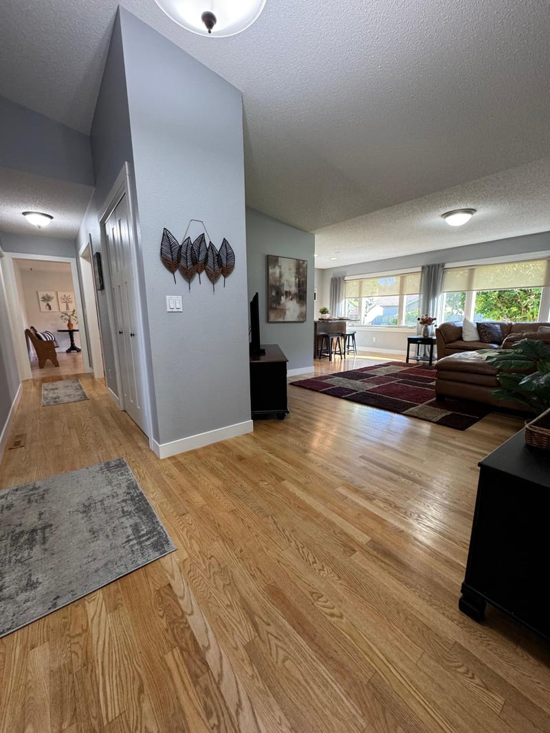 101 37th Ave S, Moorhead, MN 56560