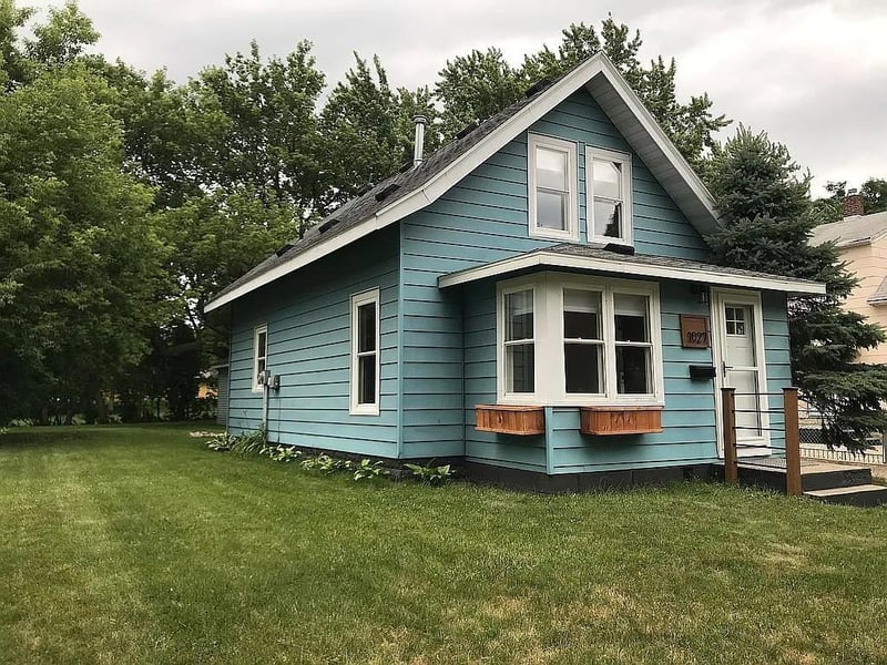 1027 Becker Ave SE, Willmar, MN 56201