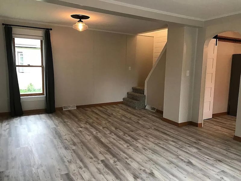 1027 Becker Ave SE, Willmar, MN 56201
