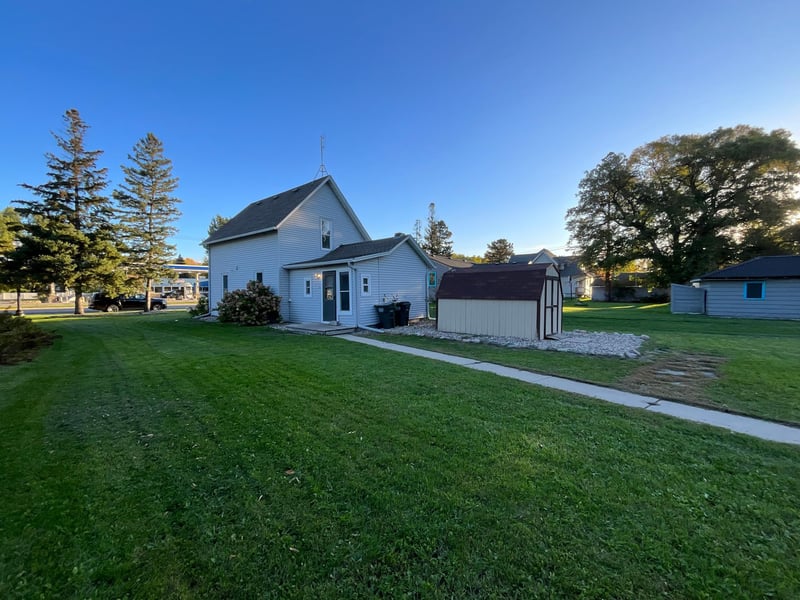 309 W Nokomis St, Osakis, MN 56360