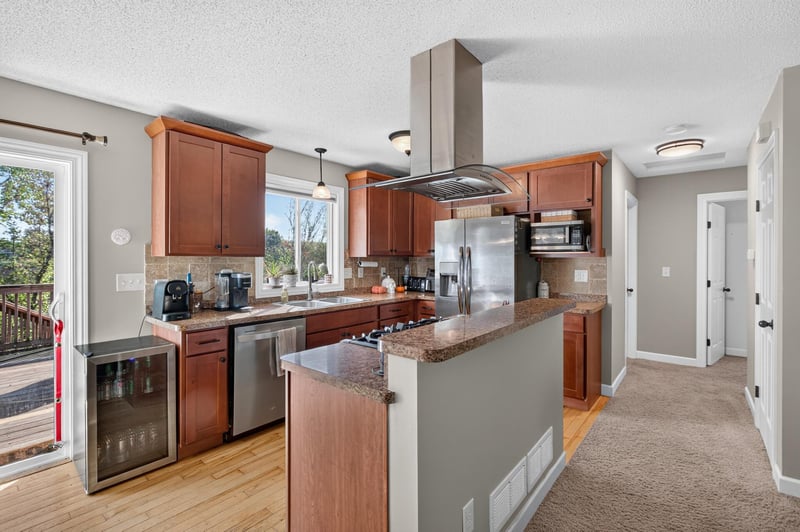 4189 Pleasant St SE, Prior Lake, MN 55372