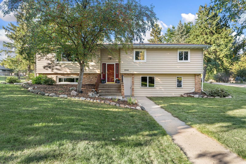 2500 5th Ave SW, Austin, MN 55912