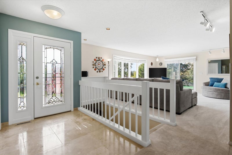 4312 Aries Ct, Eagan, MN 55123