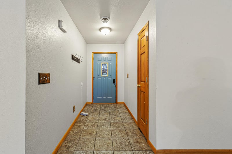 214 Rogers St, Mankato, MN 56001