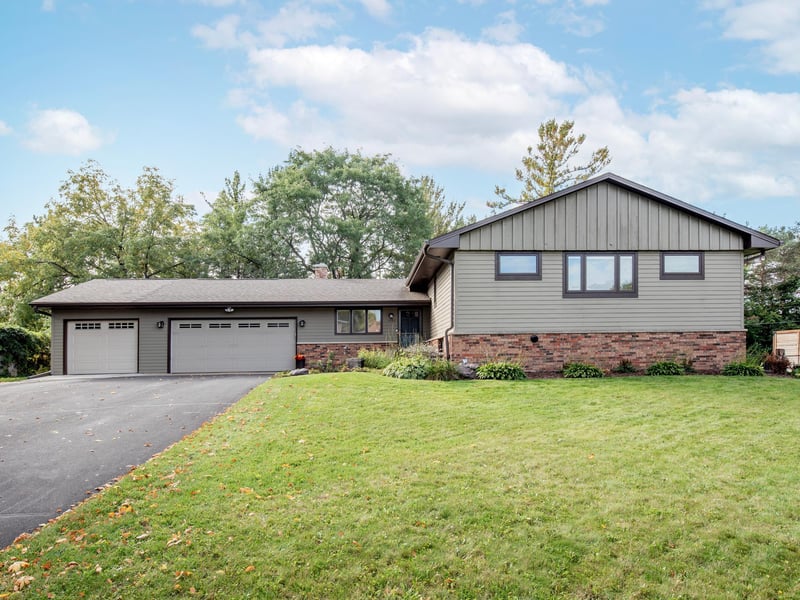 1492 Red Cedar Rd, Eagan, MN 55121