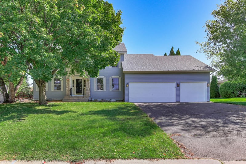 5570 Wood Duck Ct, Shoreview, MN 55126