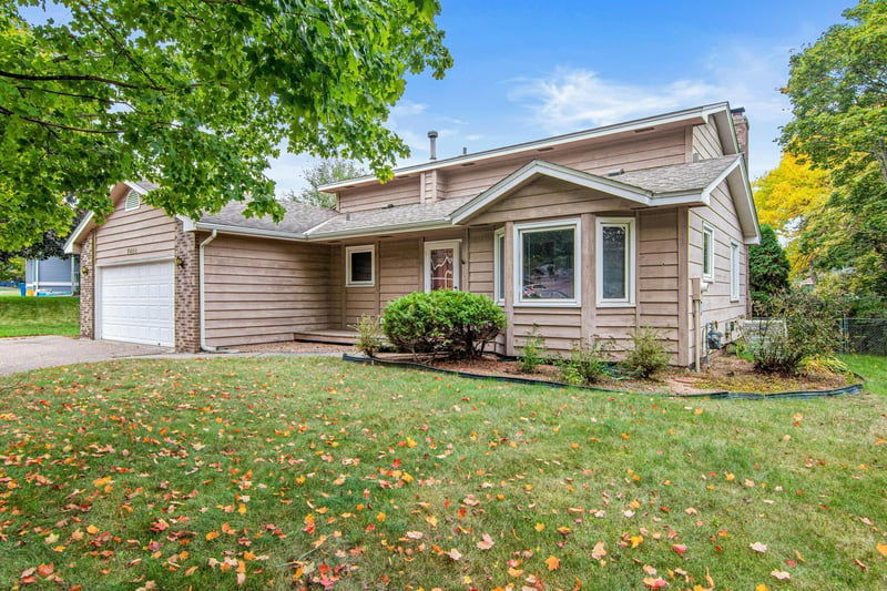 7400 W 112th St, Bloomington, MN 55438
