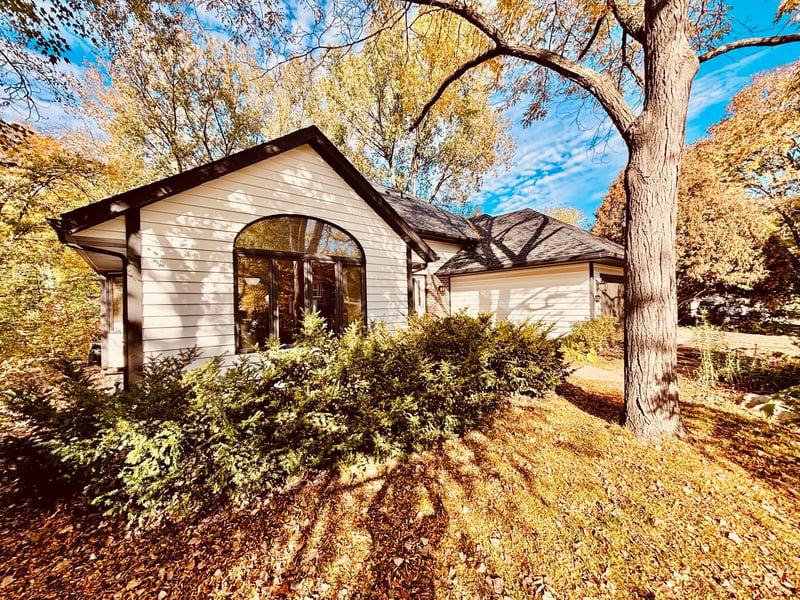 13505 Elkwood Dr, Apple Valley, MN 55124