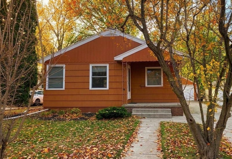 515 9th St NW, Willmar, MN 56201