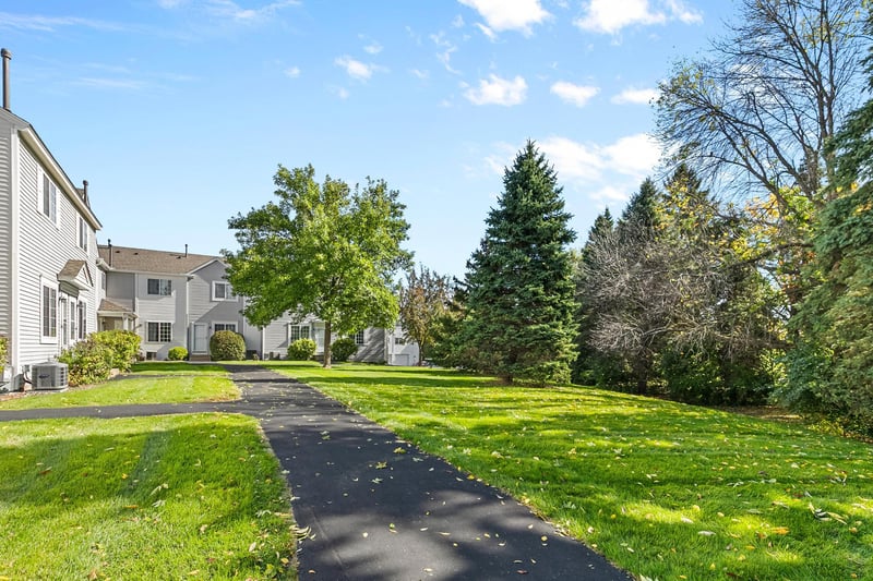 13035 Durum Ct, Eden Prairie, MN 55347