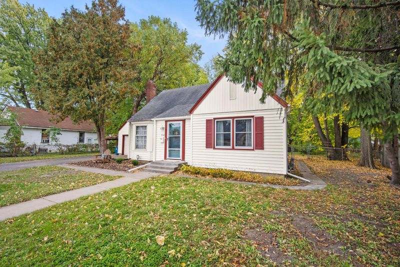532 W Broadway Ave, Forest Lake, MN 55025