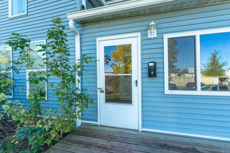 514 E Hampden Ave, Fergus Falls, MN 56537