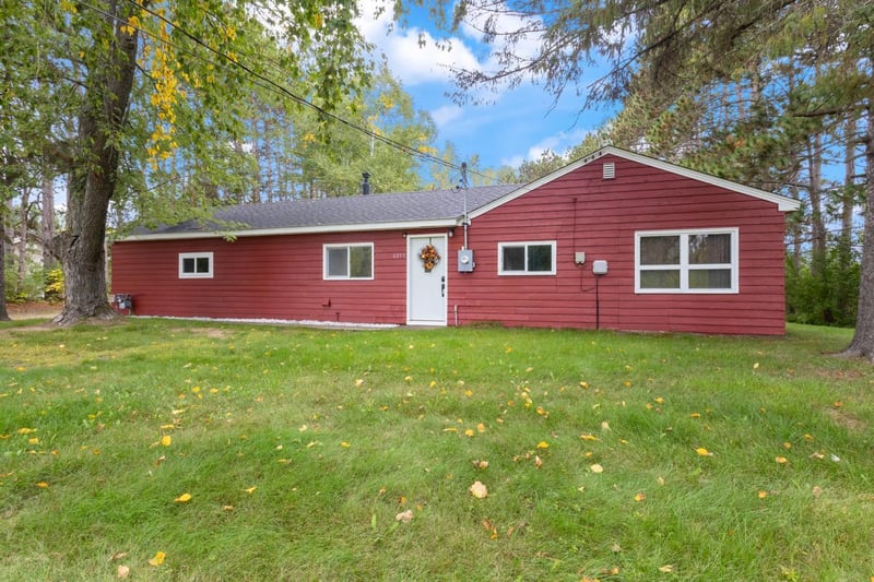 6055 Baldwin Lake Rd, Lino Lakes, MN 55014