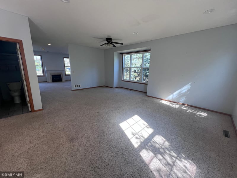 15715 Fox Cir, Apple Valley, MN 55124
