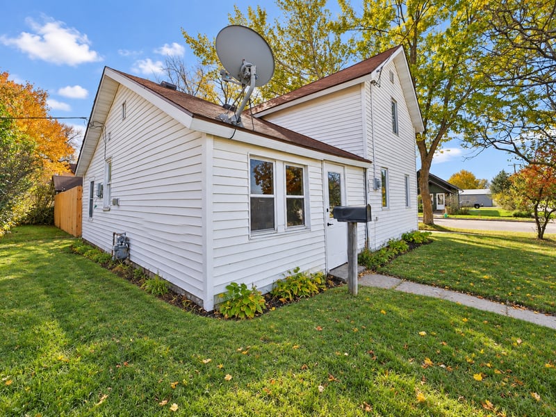 502 Wisconsin Ave SE, Staples, MN 56479