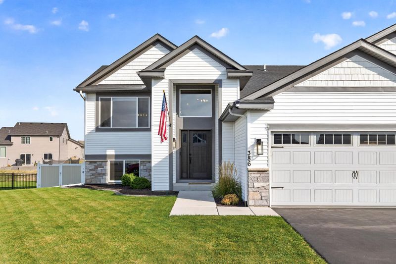 386 Neisen Ave W, Delano, MN 55328