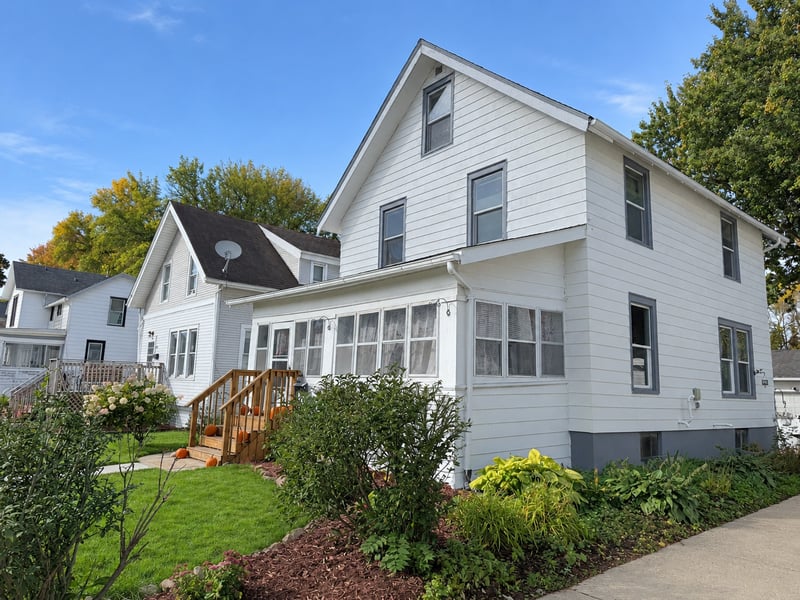 505 2nd St NW, Waseca, MN 56093