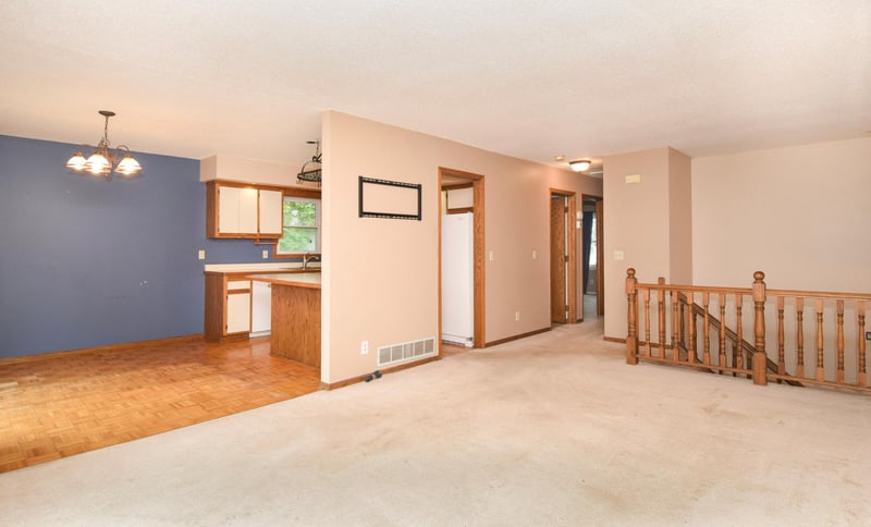 5466 Otter View Ct, White Bear Lake, MN 55110