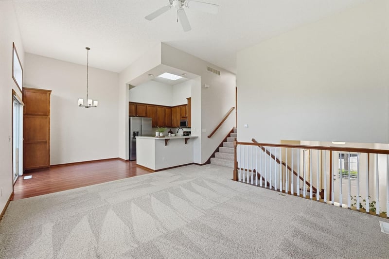 5132 Farnham Dr N, Hugo, MN 55038