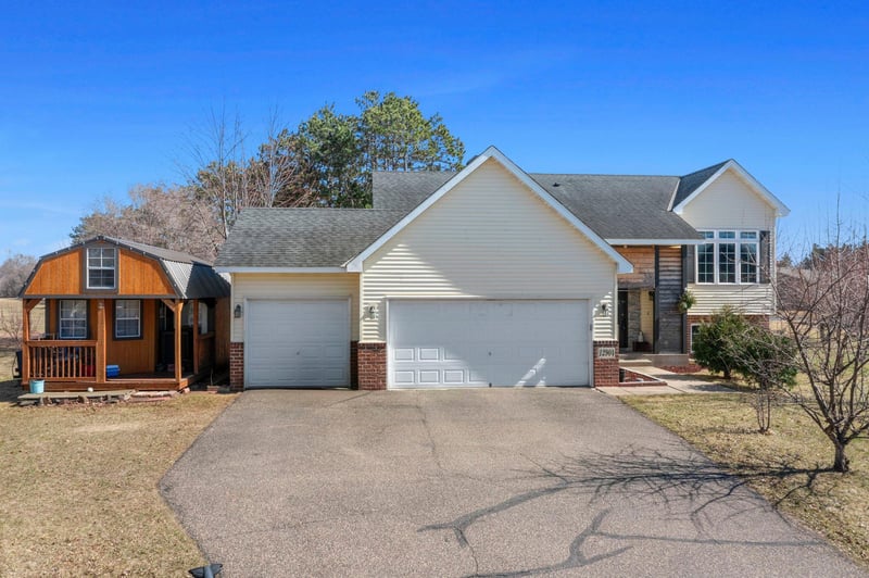 12904 7th Ave S, Zimmerman, MN 55398